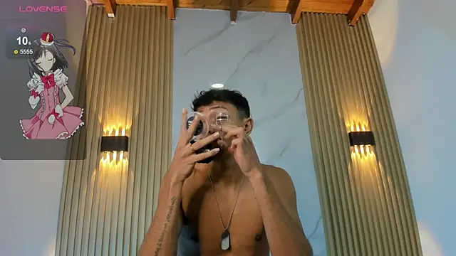 im sebaslopez online show from December 11, 4:19 am