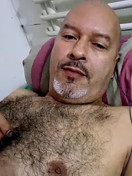 Juan 45 online show from May 19, 1:39 pm