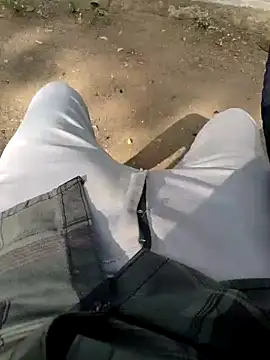 Snapshot of raamcxy chatting on January 3, 4:11 am raamcxy online show from January 3, 4:11 am