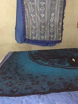 manuamador online show from December 17, 5:36 am