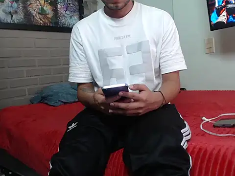 TOMMY COCK666 online show from July 5, 6:15 pm