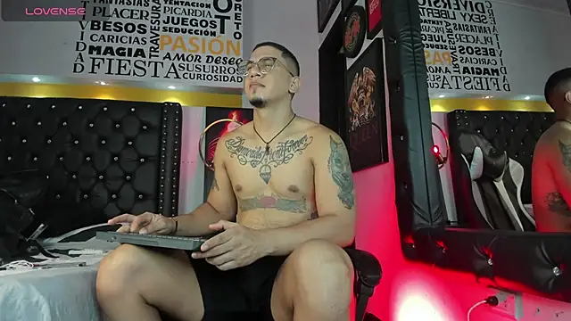 JoshMillerr  online show from July 13, 11:45 am