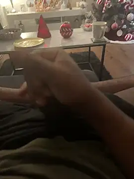 Hueythebbc online show from December 13, 4:11 am