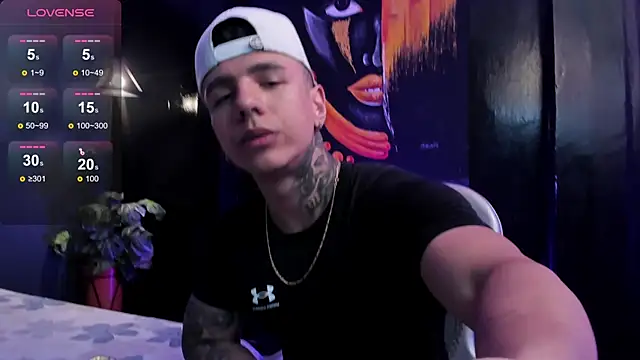 Flynn Riider online show from April 1, 5:21 pm