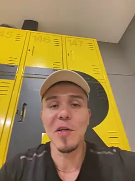 adam-rivera online show from February 12, 7:02 pm