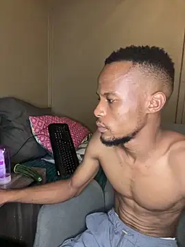 Snapshot of fathomless chatting on December 15, 8:04 pm fathomless online show from December 15, 8:04 pm