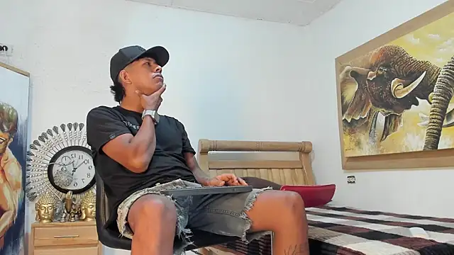 mr stiven  online show from April 9, 3:59 am