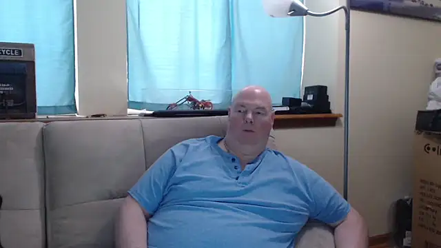 harley99574 online show from October 31, 1:14 pm