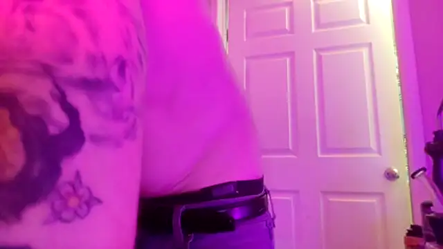 Huntzg23 online show from February 14, 6:30 am