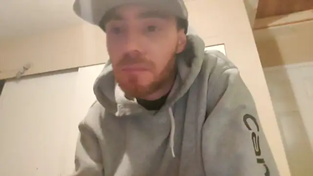 Huntzg23 online show from February 3, 6:00 am