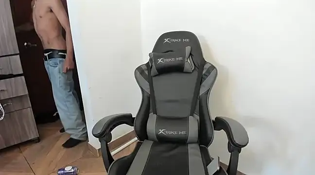 twink latino5 online show from February 3, 7:42 pm