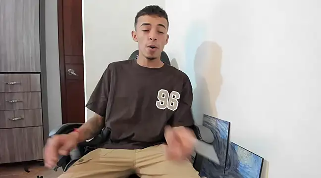 twink latino5 online show from March 20, 2:51 am