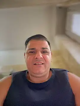 SecretlyDD online show from February 9, 1:46 pm