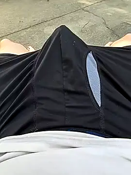 deanbean22 online show from April 29, 9:54 pm