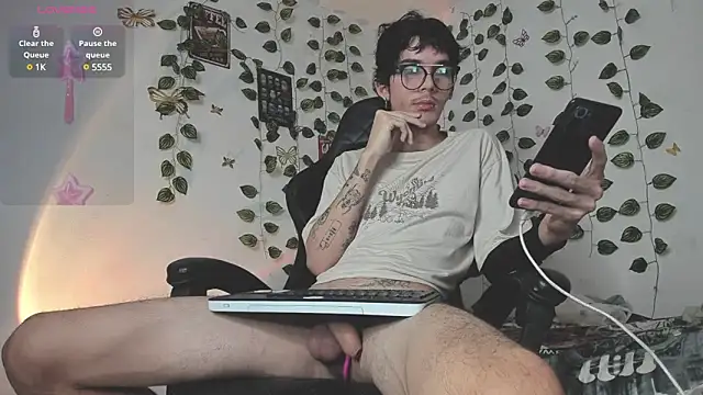 skinny dann online show from January 5, 1:56 am