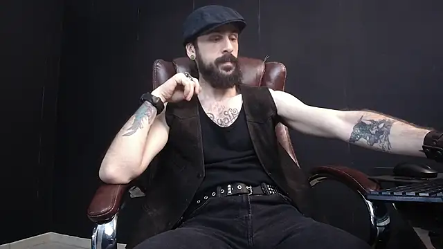 AxelColton online show from February 12, 6:08 am