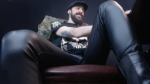 AxelColton online show from February 20, 5:44 am