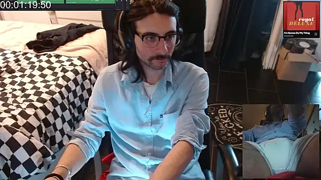 Chuck-FR online show from April 16, 2:39 pm