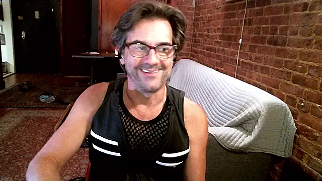 Johnny Bottoms online show from November 19, 11:04 pm