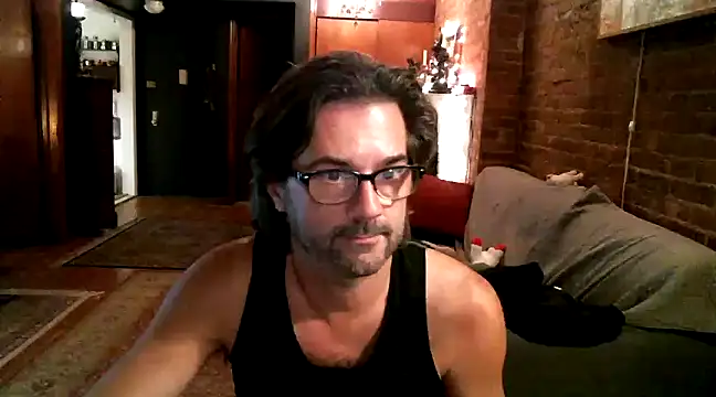 Johnny Bottoms online show from December 19, 10:21 pm