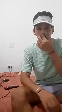 judesmith95 online show from December 31, 2:51 am