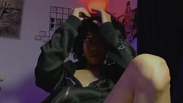 seven7xis online show from March 28, 1:50 am