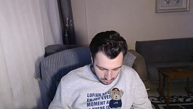 handsomeee04 online show from October 13, 2:39 am