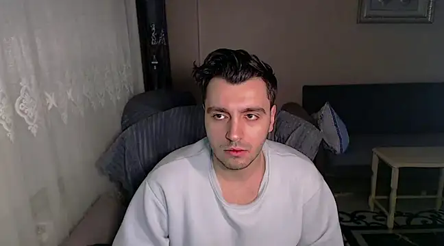 handsomeee04 online show from January 21, 3:50 pm