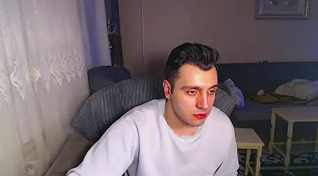 handsomeee04 online show from January 19, 4:04 pm