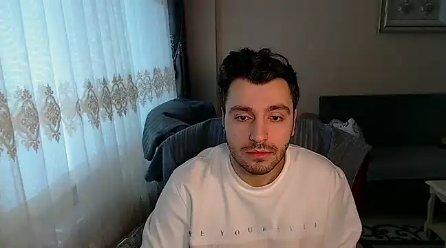 handsomeee04 online show from February 8, 1:54 pm