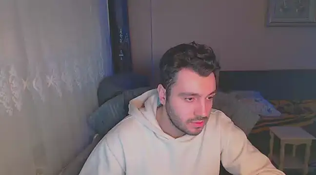 handsomeee04 online show from February 11, 10:07 pm