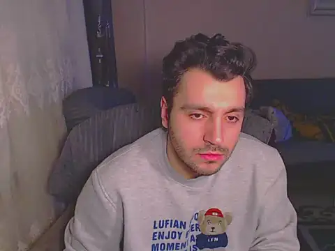 handsomeee04 online show from February 23, 9:47 pm