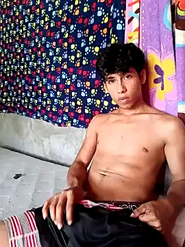 Snapshot of Andres123cv chatting on September 14, 6:32 pm Andres123cv online show from September 14, 6:32 pm