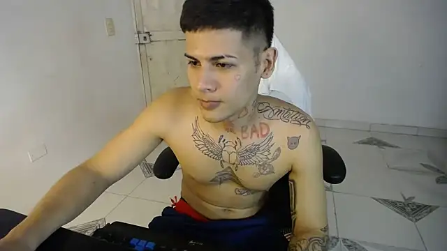 Clyde019 online show from February 25, 5:15 pm