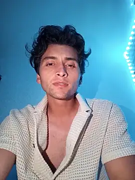 Juman1980 online show from March 31, 6:37 am