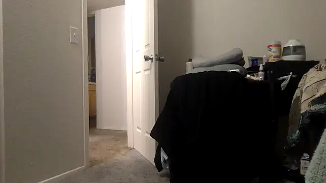 bubblebut420 online show from November 7, 12:25 am