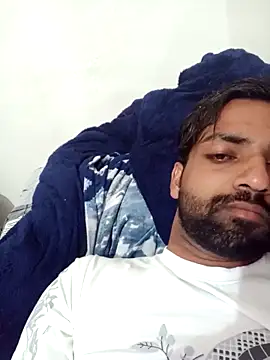 Snapshot of playboyz77 chatting on February 20, 2:13 pm playboyz77 online show from February 20, 2:13 pm