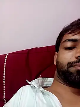 Snapshot of playboyz77 chatting on January 8, 3:40 am playboyz77 online show from January 8, 3:40 am