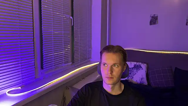 Leonnextdoor online show from January 17, 7:38 pm