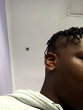 Redfucks333 online show from October 4, 7:35 am