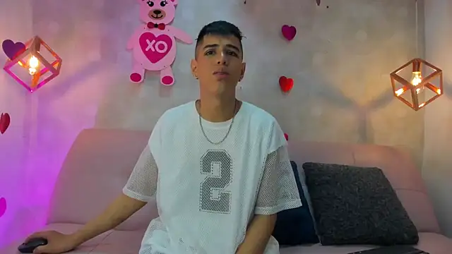 Angel Khouri online show from February 24, 3:02 am