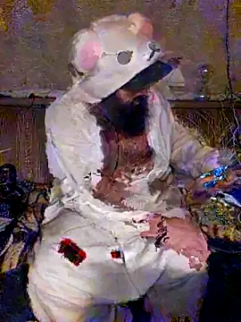 StruggleSnuggles online show from November 19, 9:20 am