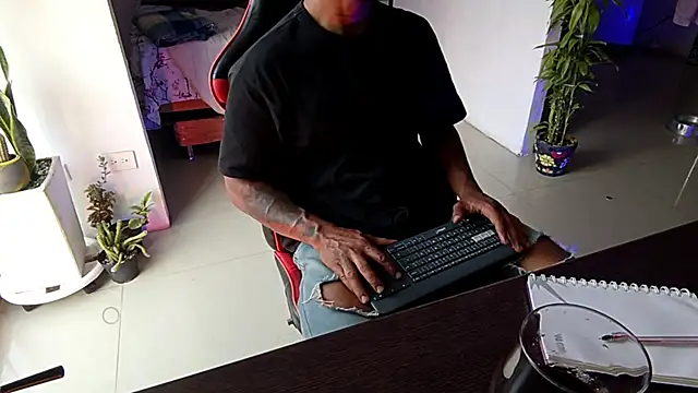 Adam Valenciia online show from February 8, 10:58 pm