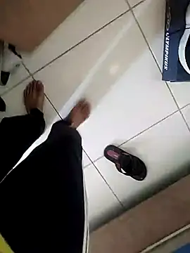 fredfgr online show from September 23, 12:37 pm