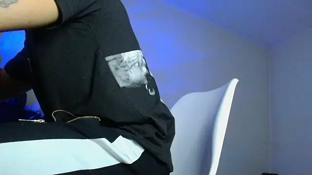 XanderCage99 online show from November 24, 6:20 pm