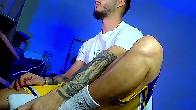 XanderCage99 online show from February 16, 12:08 am