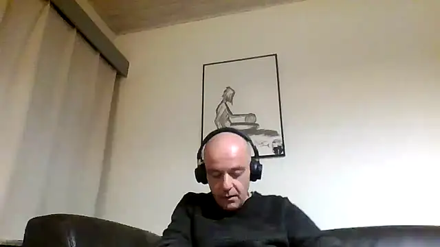 horndude187187 online show from January 23, 11:37 pm