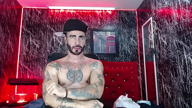 Lancelot Benwick online show from January 22, 8:17 pm