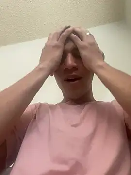 leisurelycriminal online show from January 1, 8:37 pm