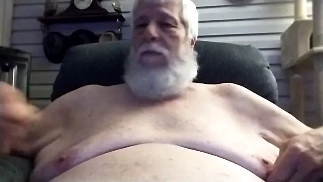 Buzzintx online show from April 17, 3:42 am